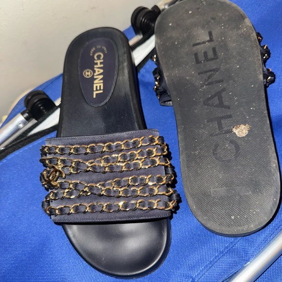 CHANEL slides - Picture 14 of 15